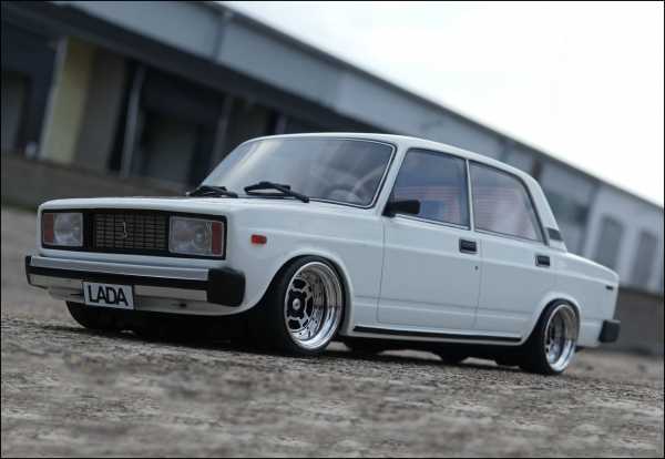 1:18 Lada 2105 Withe Edition - Russian Very Rare -